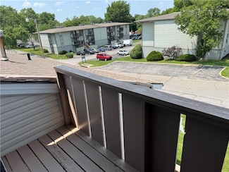6116 E 127th St, Grandview, MO 64030