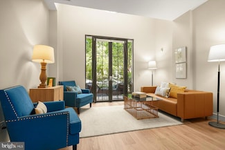 910 M St NW Unit 116, Washington, DC 20001