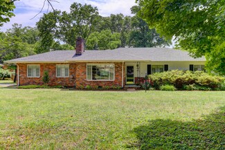 6826 Haverhill Dr, Knoxville, TN 37909