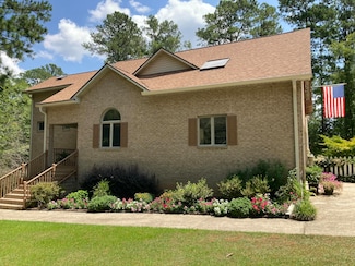 320 Vista Ln, Mc Cormick, SC 29835