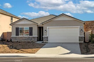 940 Dryden Dr, Lake Elsinore, CA 92530