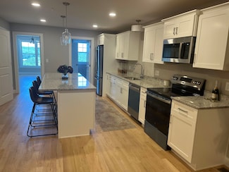 7 Cypress Ln Unit 5, Windham, NH 03087