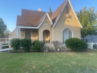 4242 E Illinois Ave, Fresno, CA 93702