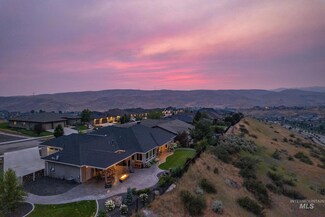 5208 W Parkridge Dr, Boise, ID 83714
