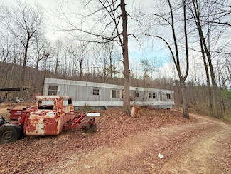 19239 Botetourt Rd, Eagle Rock, VA 24085