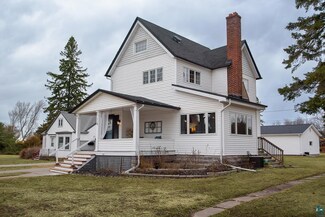 1118 Chapple Ave, Ashland, WI 54806