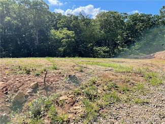 11 Greer Rd, Eldon, MO 65026