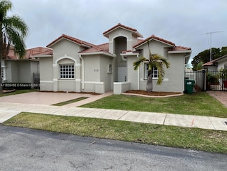 5521 SW 158th Ct, Miami, FL 33185
