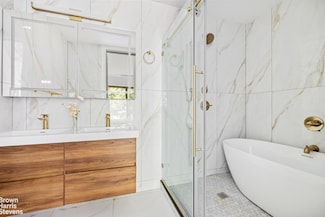 323 S 5th St Unit TWNH, Brooklyn, NY 11211