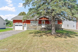 1221 Houlton Ave, Schenectady, NY 12303