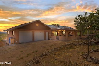 3894 E Mountain Vista Rd, Hereford, AZ 85615