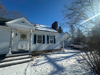 711 Fairfield St, Manchester, NH 03104