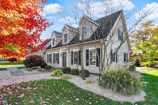 1515 Secretariat Ln, Indianapolis, IN 46217