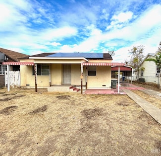 426 9th St, Bakersfield, CA 93304