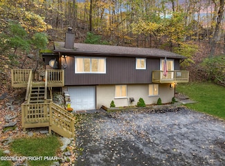 5859 Decker Rd, Bushkill, PA 18324