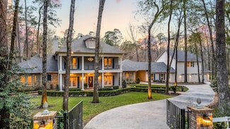 7349 Teaswood Dr, Conroe, TX 77304