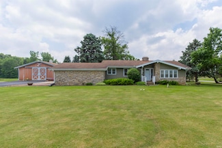 13982 Kline Rd, Mishawaka, IN 46544