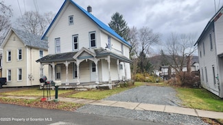 40 William St, Hallstead, PA 18822