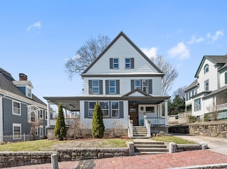 27 Germain St, Worcester, MA 01602