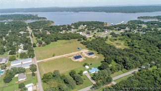 1 Reagan Dr, Eufaula, OK 74432