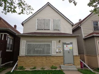 13534 S Mackinaw Ave, Chicago, IL 60633
