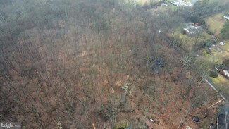 665 W Chestnut Hill Rd, Newark, DE 19713