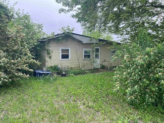 4757 Samuel Dr, Centerville, IN 47330