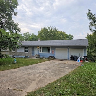 8816 E 84th St, Raytown, MO 64138