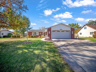 4215 Ort Dr, Woodburn, IN 46797