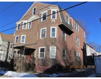 31 Nichols St, Haverhill, MA 01830
