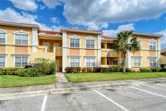 1040 Villagio Cir Unit 104, Sarasota, FL 34237