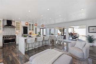 496 E 16th St, Costa Mesa, CA 92627