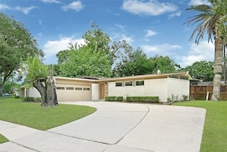 10226 Carlow Ln, La Porte, TX 77571