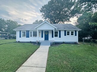 313 Jakes Ave, Murfreesboro, TN 37130