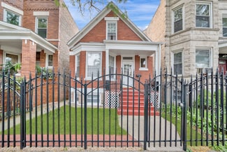 2626 S Tripp Ave, Chicago, IL 60623