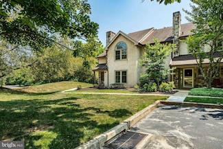 1 Woodstream Dr, Chesterbrook, PA 19087