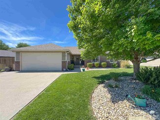 4063 Bald Eagle Dr, Manhattan, KS 66502