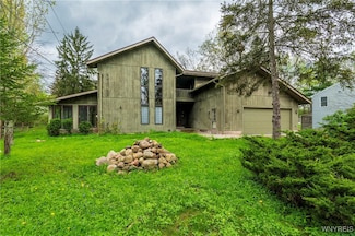 345 Allendale Rd, West Seneca, NY 14224