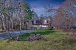 483 Mountain Rd, Albrightsville, PA 18210