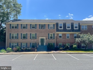 6034 Westchester Park Dr Unit 202, College Park, MD 20740