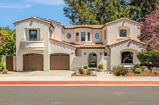 125 Zanzibar Dr, Aptos, CA 95003