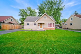 821 N Roy Ave, Northlake, IL 60164
