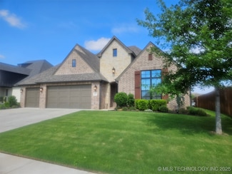 6617 S Indianwood Ave, Broken Arrow, OK 74011