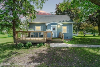 424 S Morrice Rd, Morrice, MI 48857