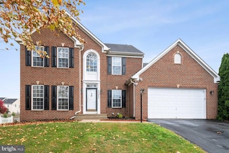 11005 Suffolk Dr, Hagerstown, MD 21742