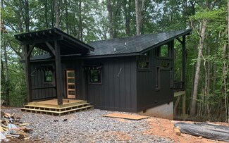 43 Granny Hughes Rd, Mineral Bluff, GA 30559