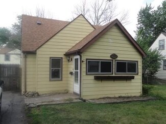 1820 Brentwood Dr, Round Lake Heights, IL 60073