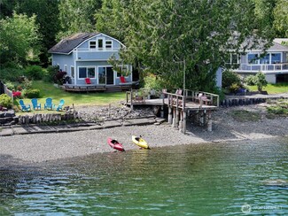 7610 E Grapeview Loop Rd, Allyn, WA 98524