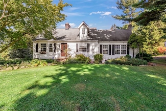 13510 Kinsman Rd, Burton, OH 44021