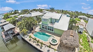 2372 Baybreeze St, Saint James City, FL 33956